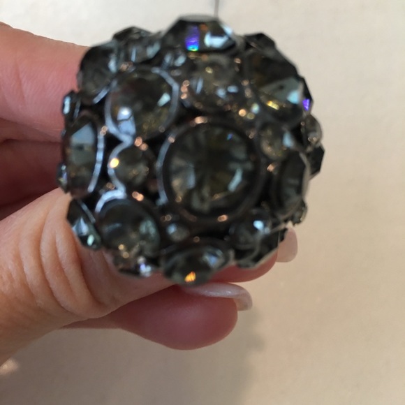 Gunmetal Gray Rhinestone Cluster Ring - Picture 5 of 7